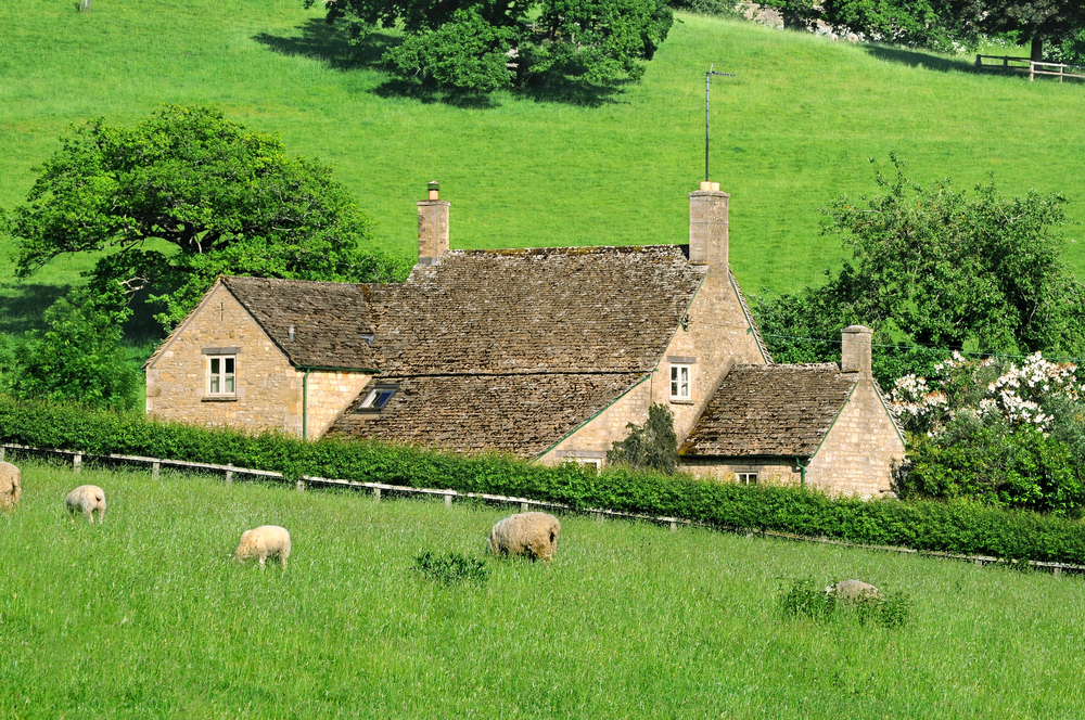 Farmhouse in English countryside of Cotswolds